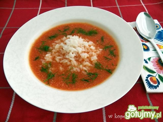 Zupa pomidorowa ze świeżych pomidorów,