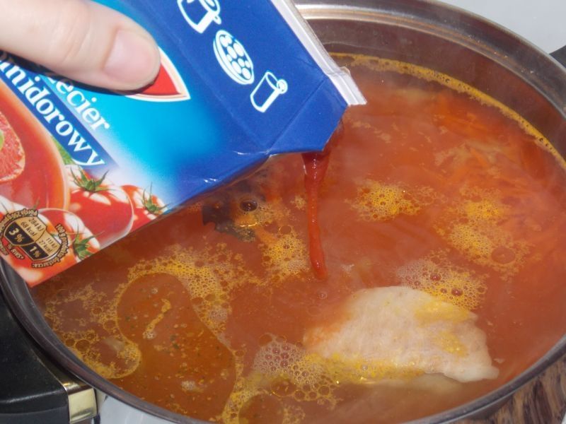 Zupa pomidorowo ogórkowa 
