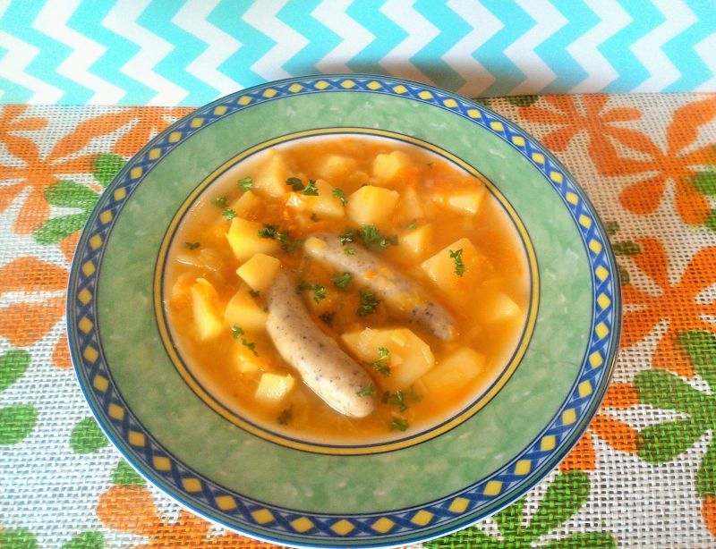 Zupa porowa z białą kiełbaską 