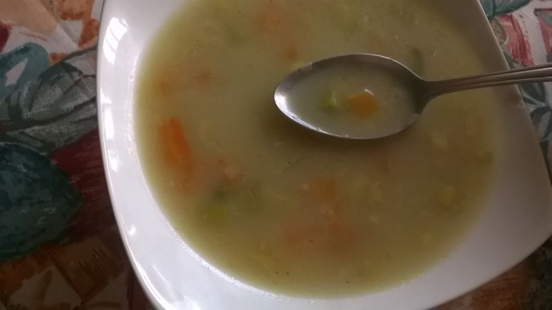 Zupa porowa z kaszą jęczmienną