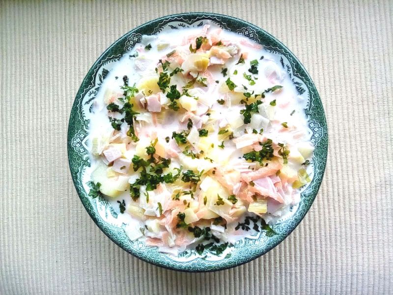 Zupa porowa z wędliną 