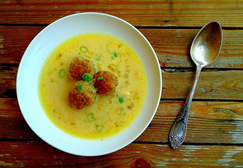 Zupa porowo-serowa z pulpecikami Zupa porowo-serowa z pulpecikami