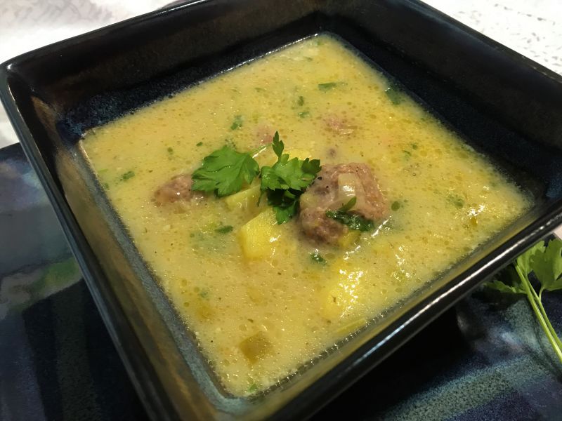 Zupa porowo-serowa z pulpecikami Zupa porowo-serowa z pulpecikami