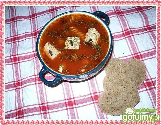 Zupa pudliszkowa z pasztecikiem