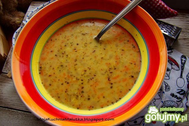 Zupa selerowo-ziemniaczana z majerankiem Zupa selerowo-ziemniaczana z majerankiem