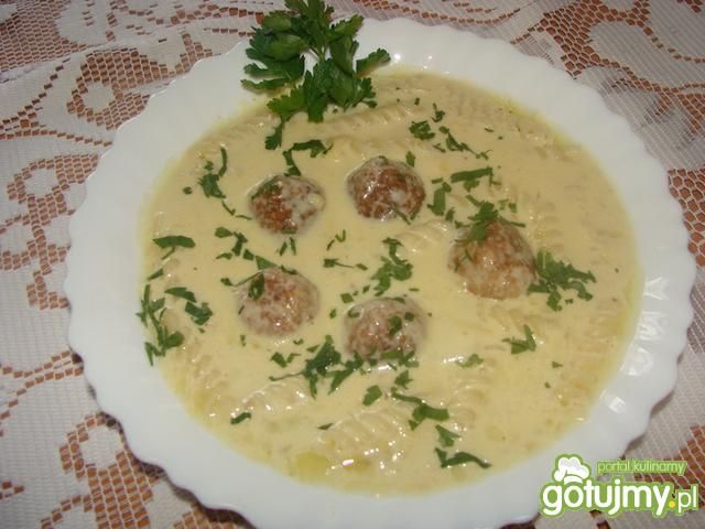 Zupa serowa z klopsikami z indyka Zupa serowa z klopsikami z indyka