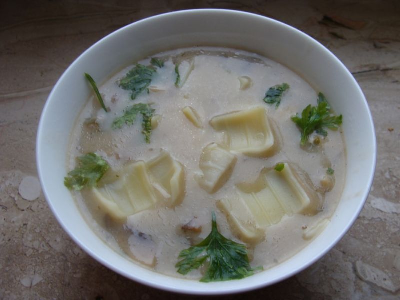 Zupa serowo pieczarkowa z łazankami