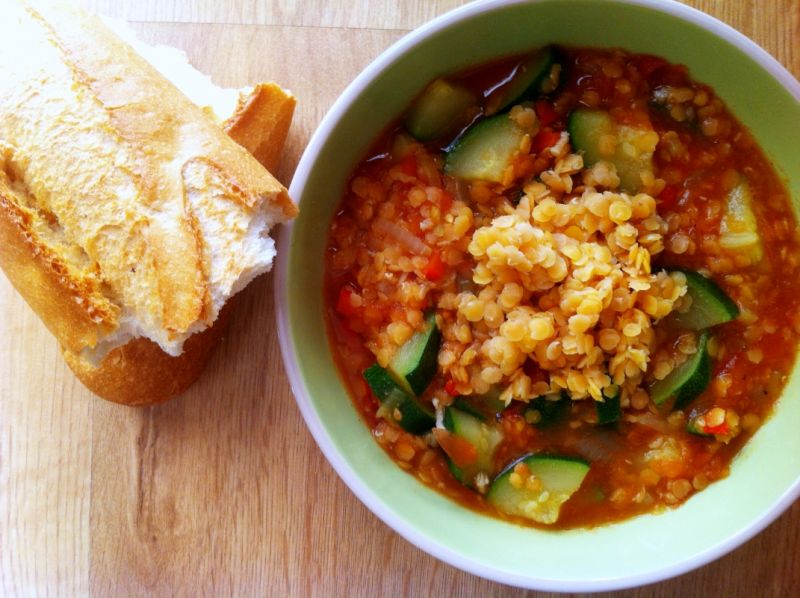 Zupa soczewicowa z cukinią Zupa soczewicowa z cukinią