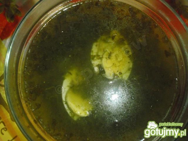 Zupa szczawiowa na wędzonych żeberkach 