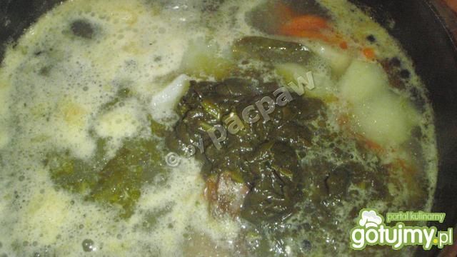 Zupa szczawiowa z warzywami na wędzonych