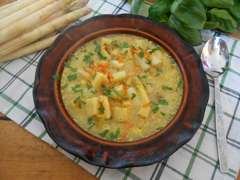 Zupa szparagowa Zupa szparagowa
