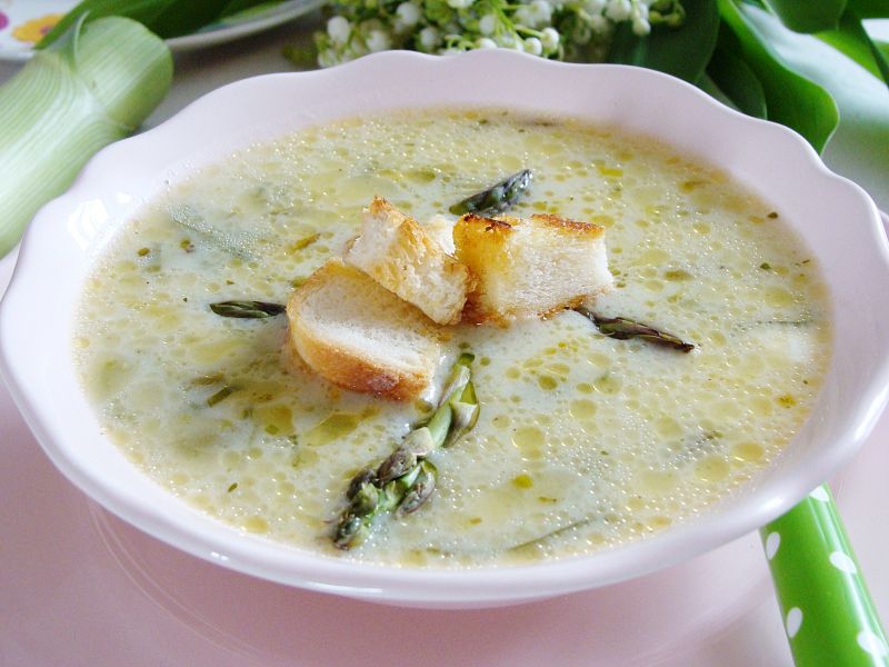 Zupa szparagowo-porowa Zupa szparagowo-porowa