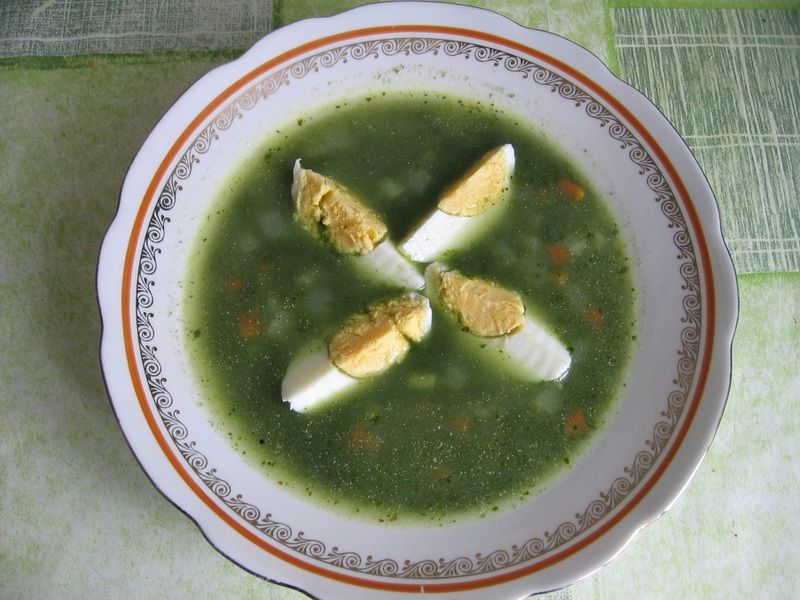 Zupa szpinakowa z jajkiem Zupa szpinakowa z jajkiem