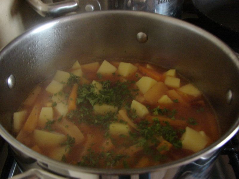 Zupa warzywna na masełku