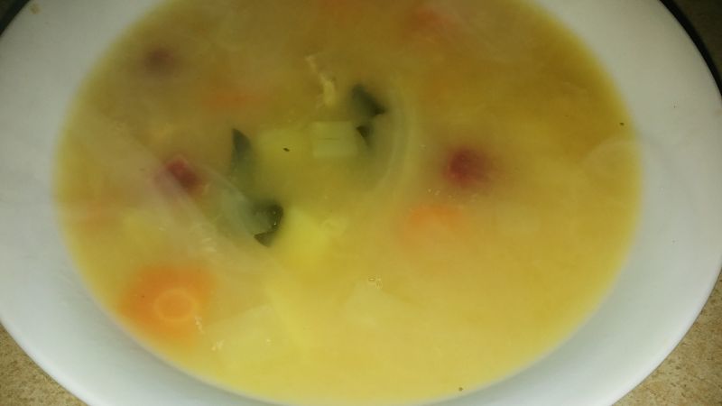 Zupa warzywna na mięsie