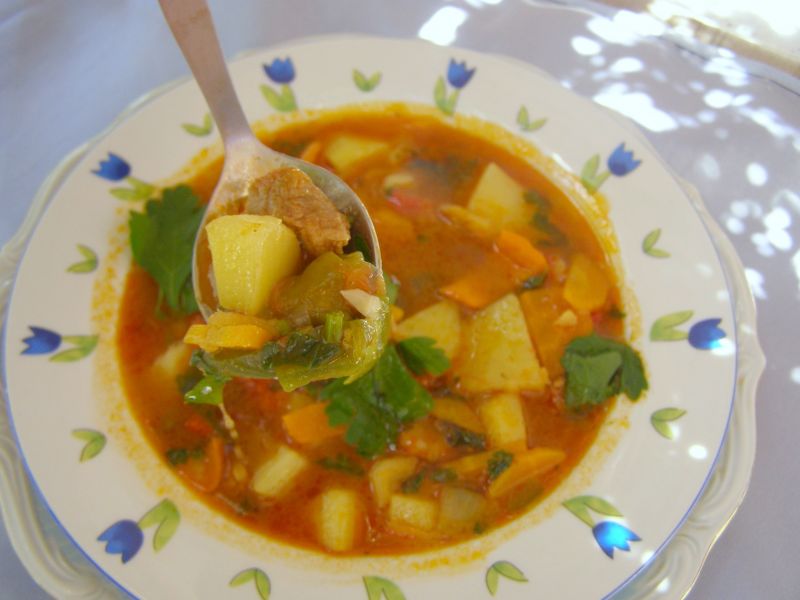 Zupa warzywna na rosole