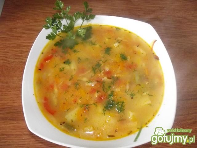 Zupa warzywna z dynią i cukinią