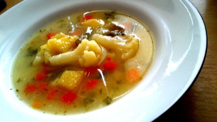 Zupa warzywna z kaszą manną  Zupa warzywna z kaszą manną