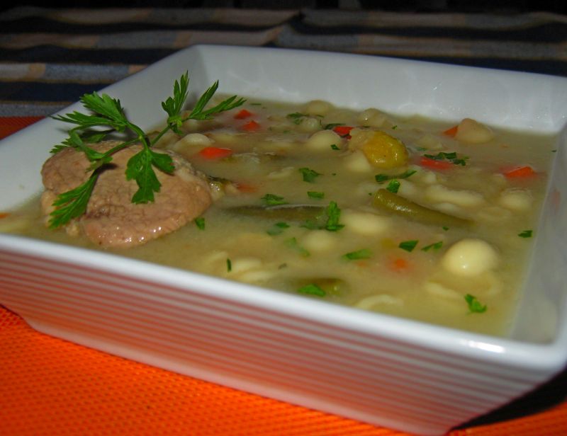 Zupa warzywna z makaronem Zupa warzywna z makaronem