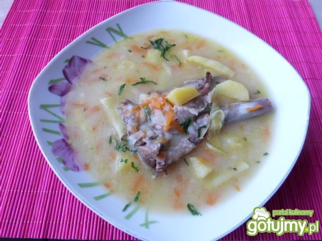 Zupa warzywna z żeberkami Zupa warzywna z żeberkami