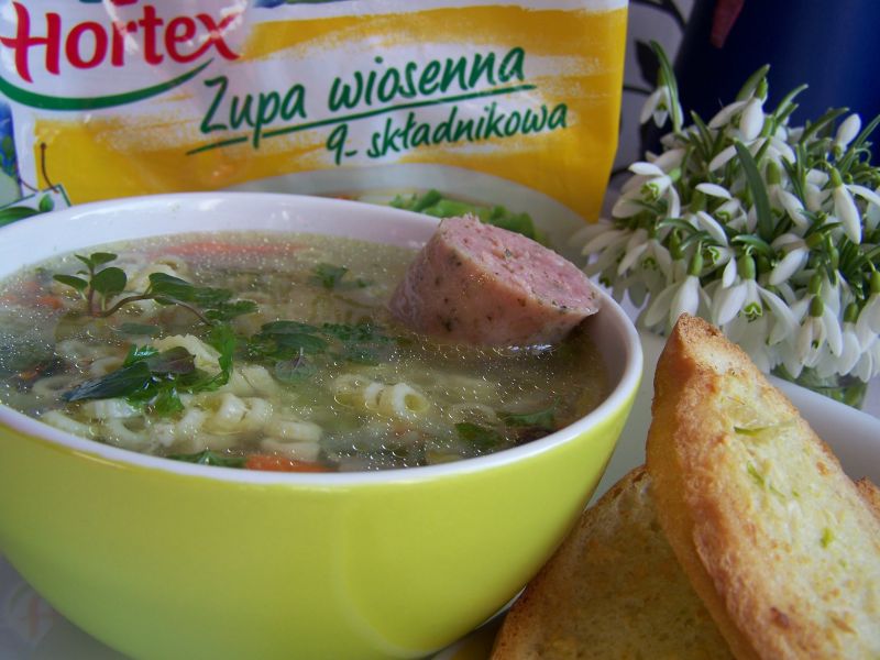 Zupa wiosenna z wkładką