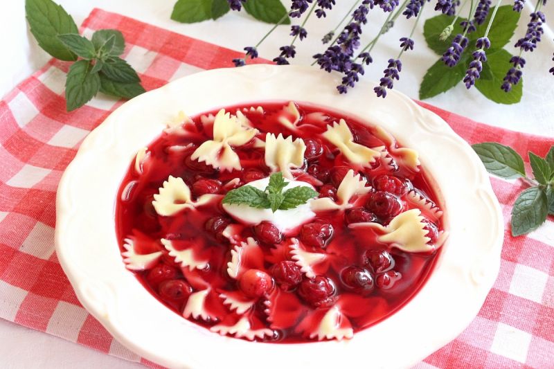 Zupa wiśniowa na lato Zupa wiśniowa na lato