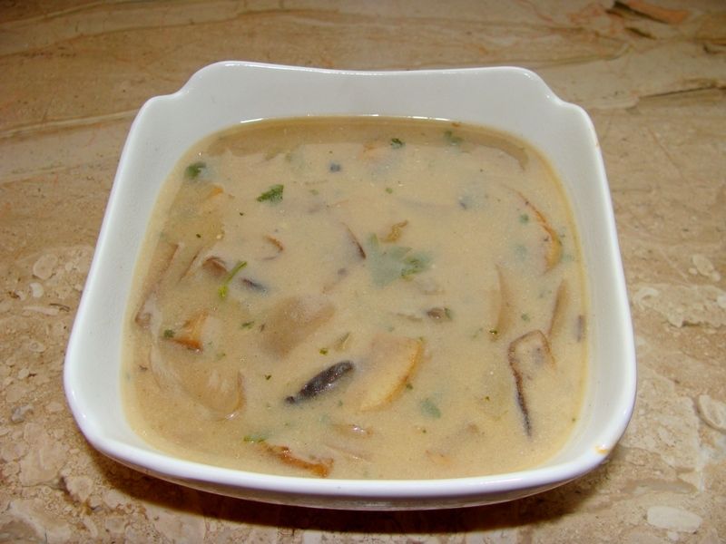 Zupa z boczniaków  Zupa z boczniaków