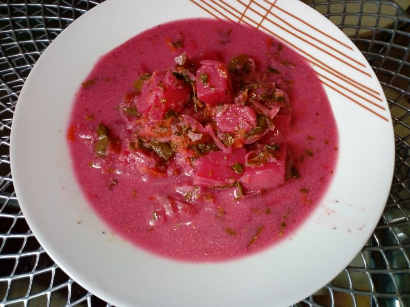 Zupa z botwinki Zupa z botwinki