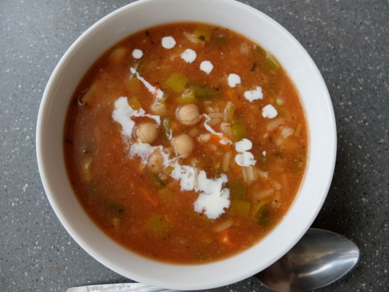 Zupa z ciecierzycą (z ryżem)