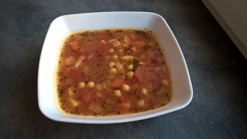 Zupa z ciecierzycy Zupa z ciecierzycy