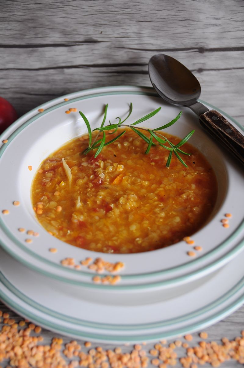 Zupa z czerwonej soczewicy