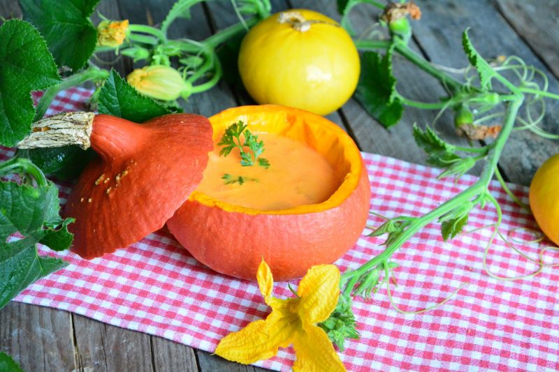 Zupa z dyni i aromatycznym imbirem Zupa z dyni i aromatycznym imbirem