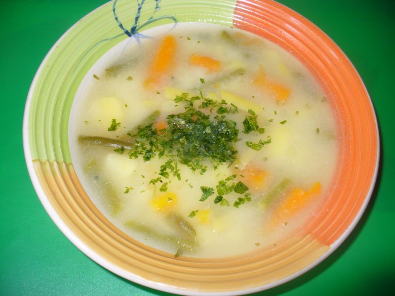 Zupa z fasoklą zieloną i żółtą