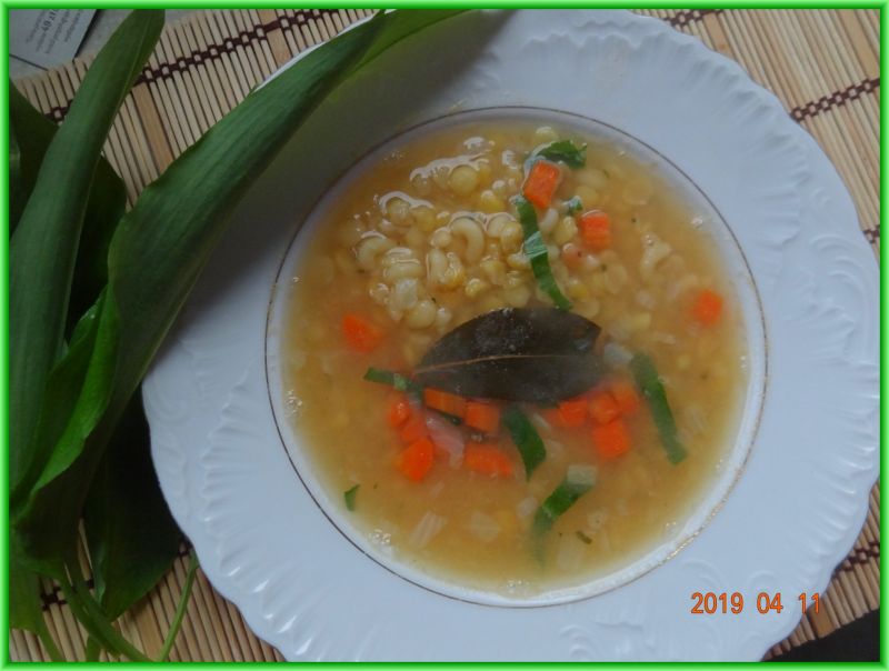 Zupa z groszku łuskanego