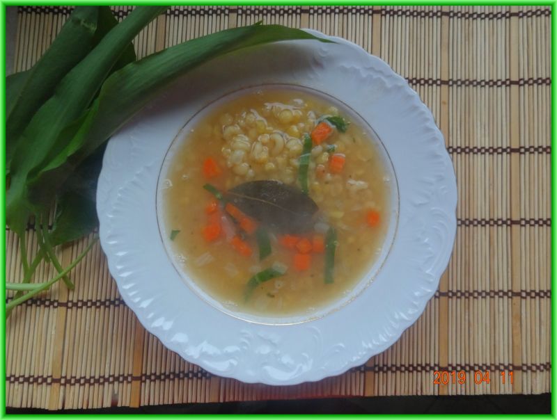 Zupa z groszku łuskanego