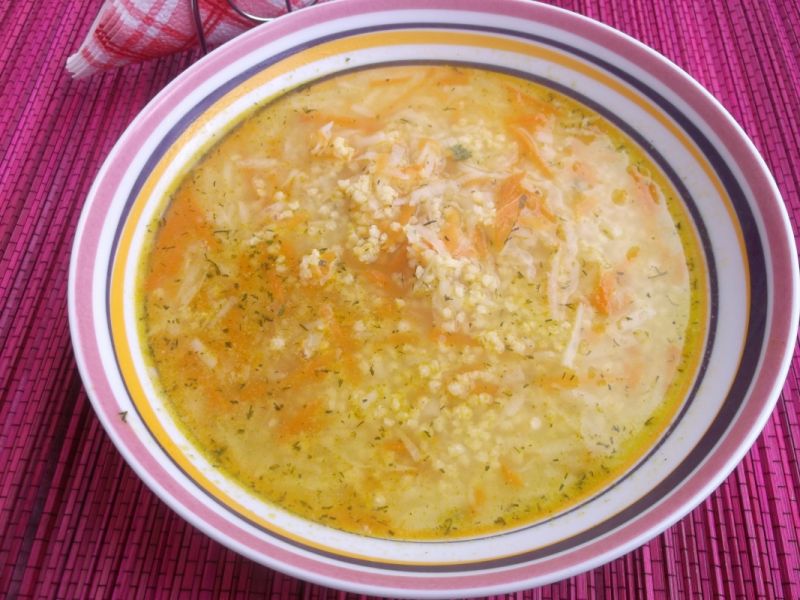 Zupa z kaszą jaglaną i warzywami Zupa z kaszą jaglaną i warzywami