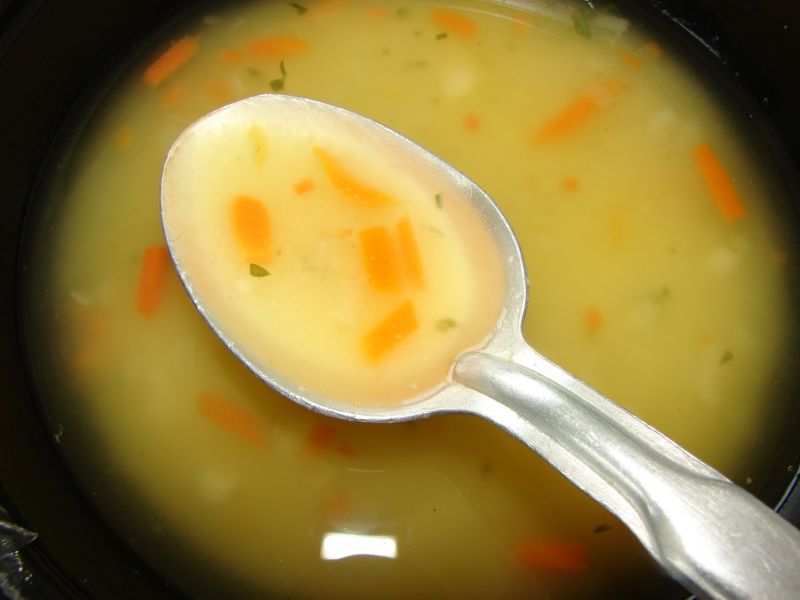 Zupa z kaszą manną Zupa z kaszą manną