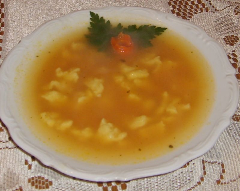 Zupa z kluseczkami Zupa z kluseczkami