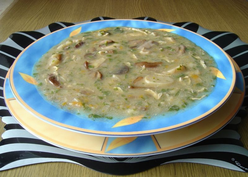 Zupa  z  Leśnymi  Grzybami   Zupa  z  Leśnymi  Grzybami