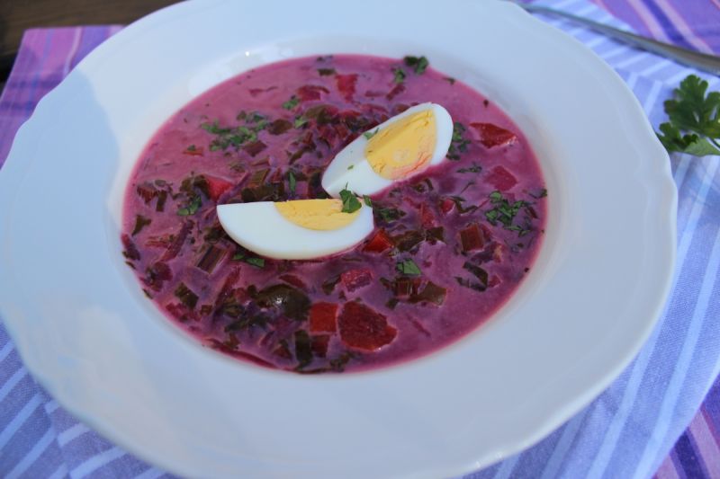 Zupa z młodej botwinki Zupa z młodej botwinki