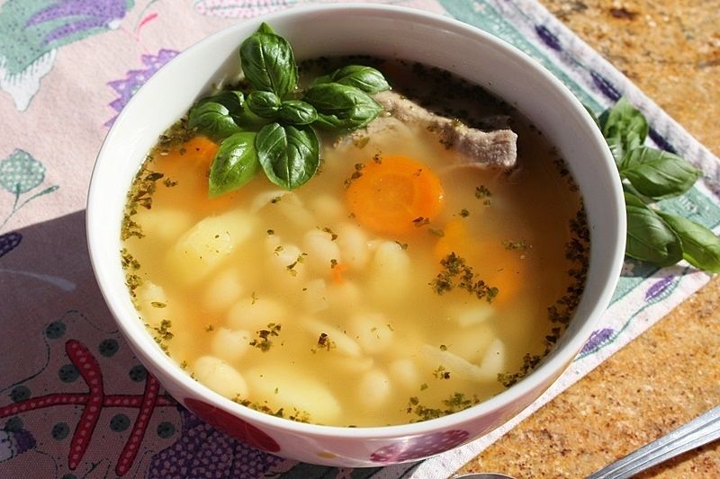 Zupa z młodej fasoli (fasolowa) Zupa z młodej fasoli (fasolowa)