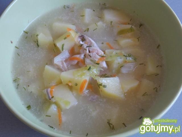 Zupa z młodej kapustki z koperkiem Zupa z młodej kapustki z koperkiem