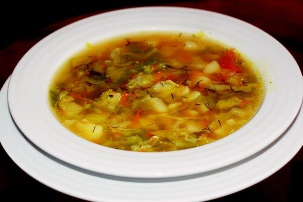 Zupa z młodej kapusty