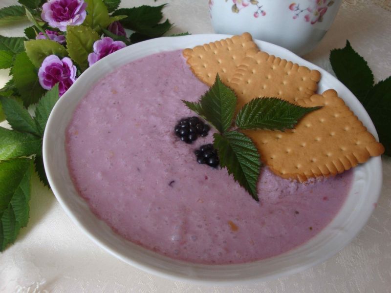 Zupa z owoców leśnych  Zupa z owoców leśnych