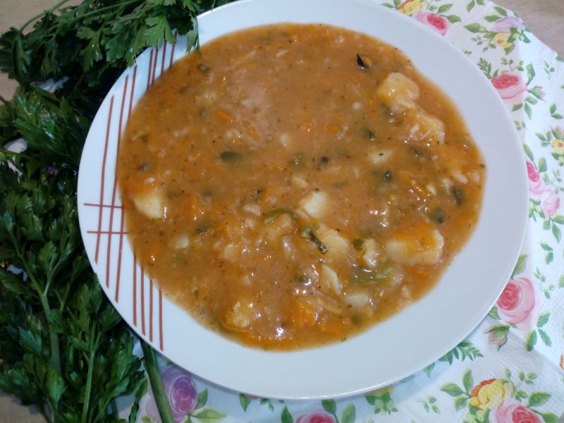 Zupa z patisonem na kości wędzonej