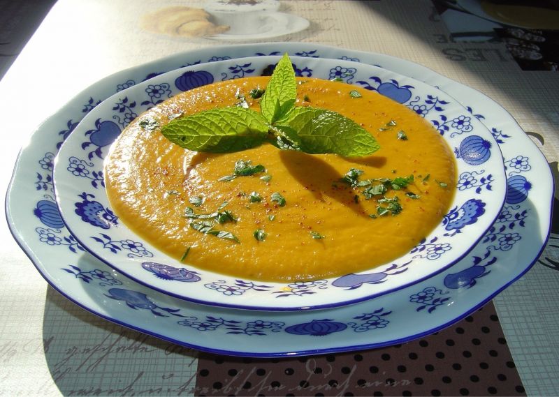 Zupa z pieczonej dyni piżmowej Zupa z pieczonej dyni piżmowej