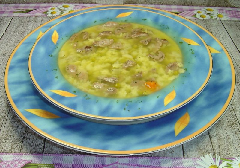 Zupa z podrobami i zielonym groszkiem Zupa z podrobami i zielonym groszkiem