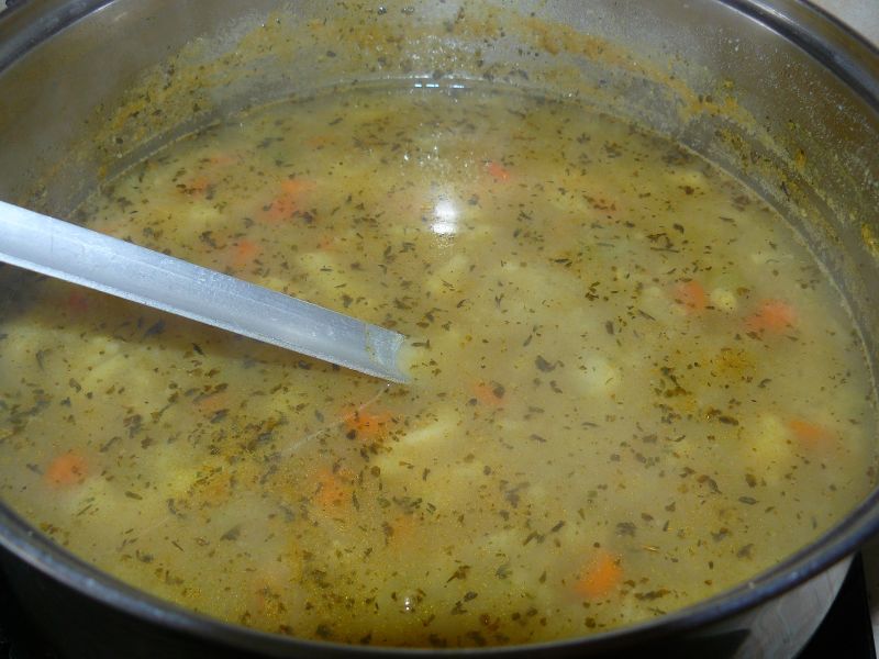 Zupa z podsmażanymi ziemniaczkami