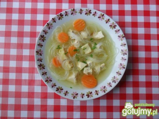 Zupa z ryżowym makaronem Zupa z ryżowym makaronem