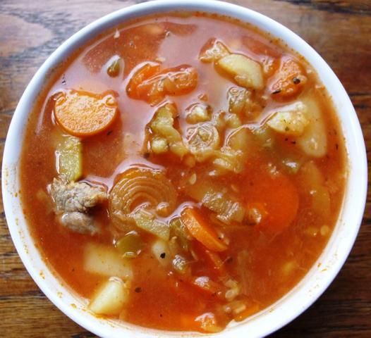 Zupa z soczewica i cukinia na pomidorowo
